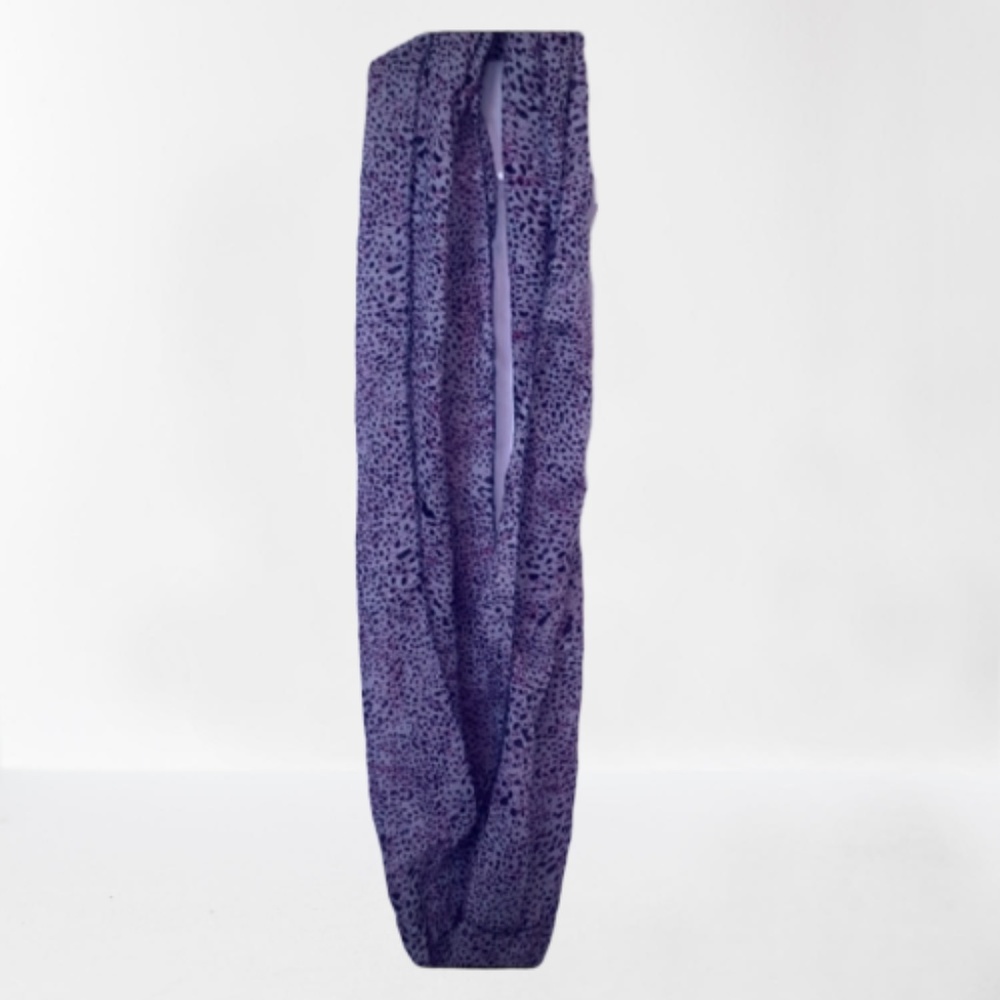 5/$25 Sale-Grey/black/pink Printed Infinity Scarf